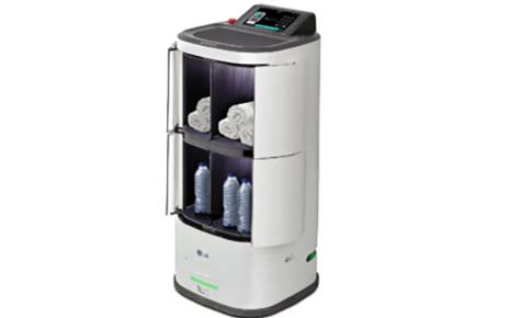 The new LG CLOi ServeBot (model LDLIM31) with towel and water bottle amenities inside the storage space