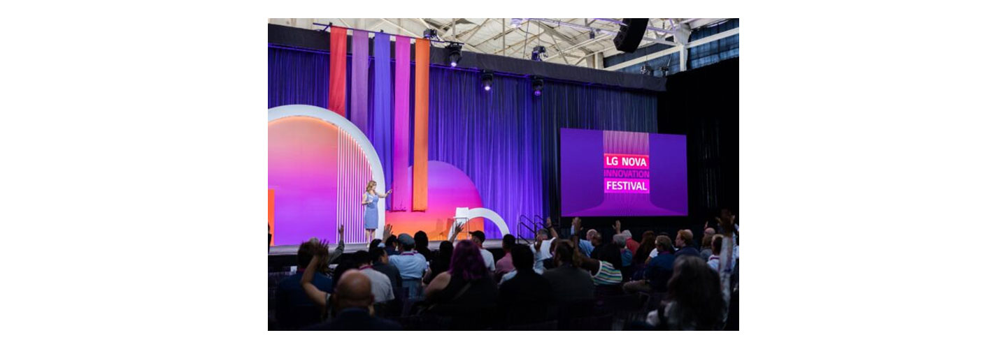 The photo of stage at LG NOVA Innovation Festival 