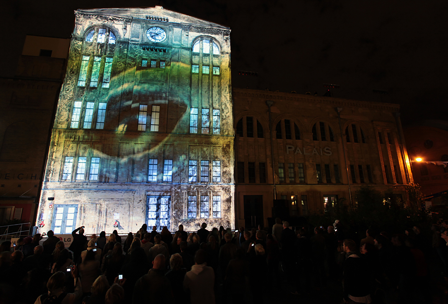 3D FAÇADE SHOW AT IFA 2010