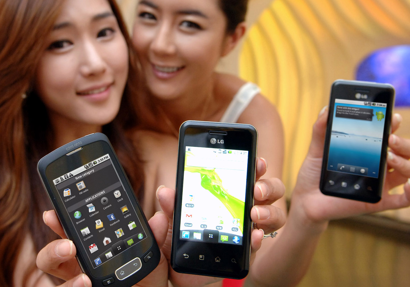 LG OPTIMUS ONE AND LG OPTIMUS CHIC