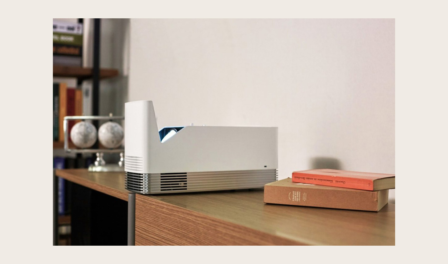 LG Projector