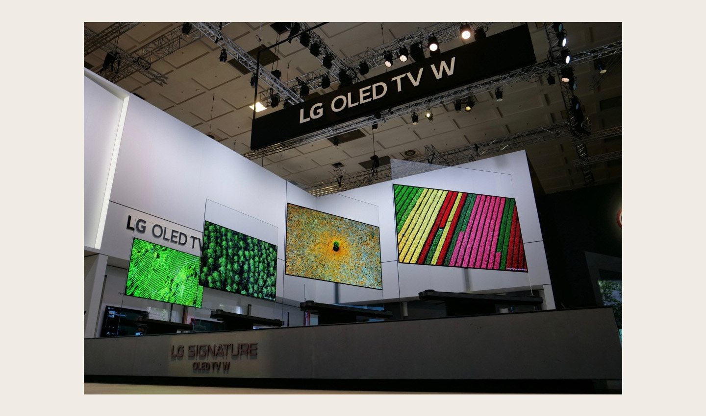 LG SIGNATURE TV W
