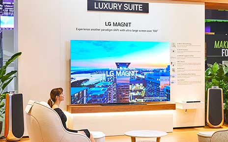 LG’s 118- inch LG MAGNIT TV at Luxury Suite Zone 