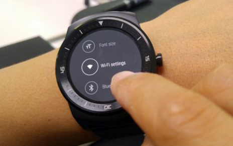 LATEST ANDROID WEAR UPDATE BRINGS WI-FI CONNECTIVITY TO LG G WATCH R