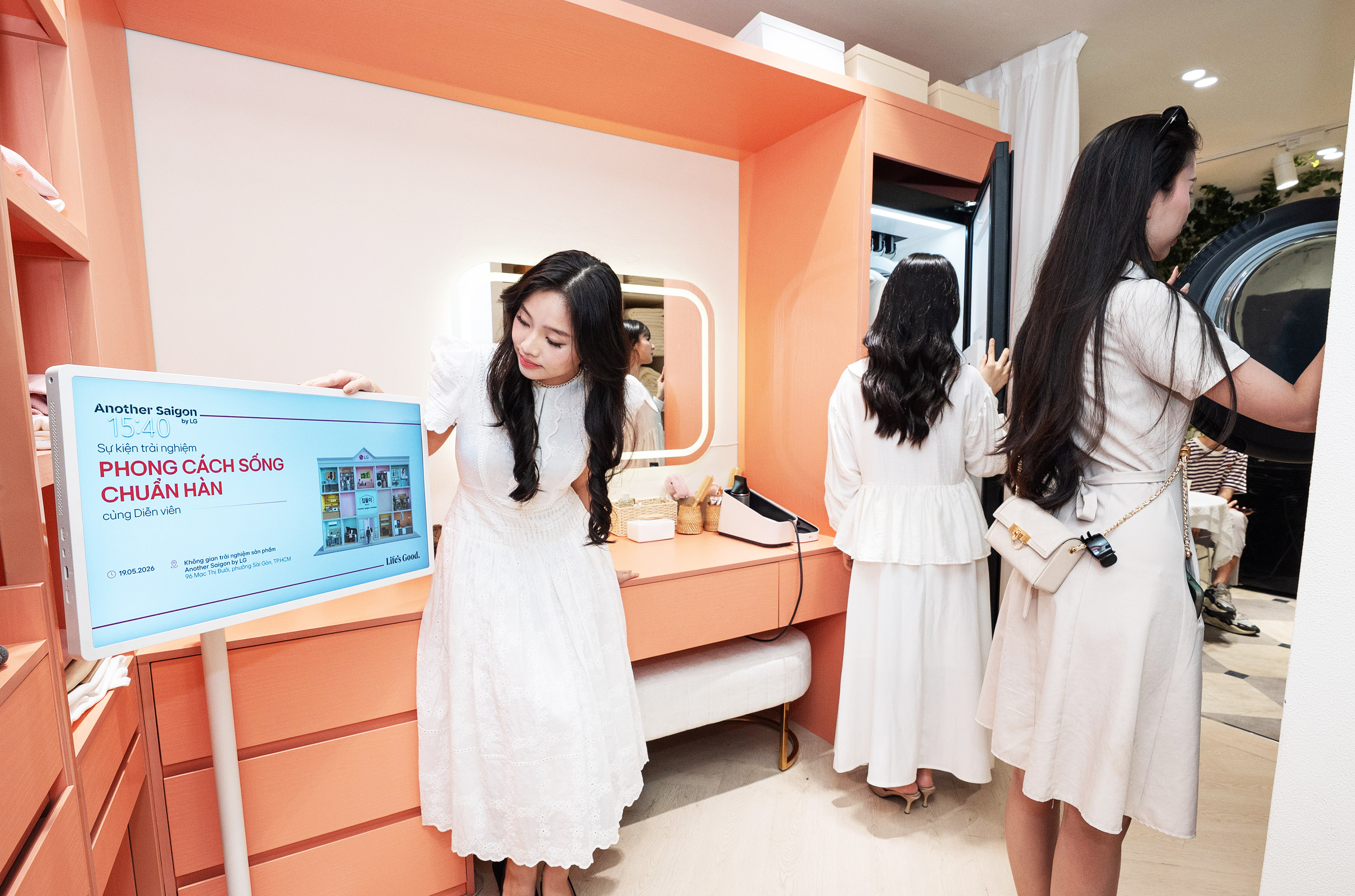 LG Housewarming Image 3