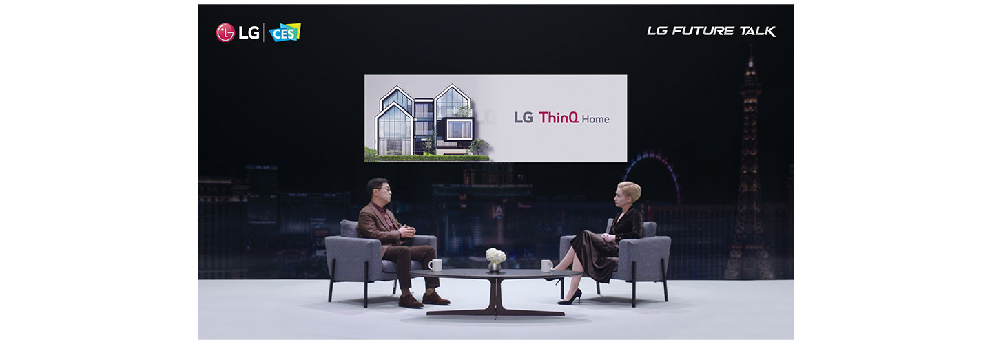 Dr. I.P. Park, president and CTO of LG Electronics, explaining the LG ThinQ brand's exciting plans such as the creation of an ecosystem connecting products and services across categories on stage during LG Future Talk.