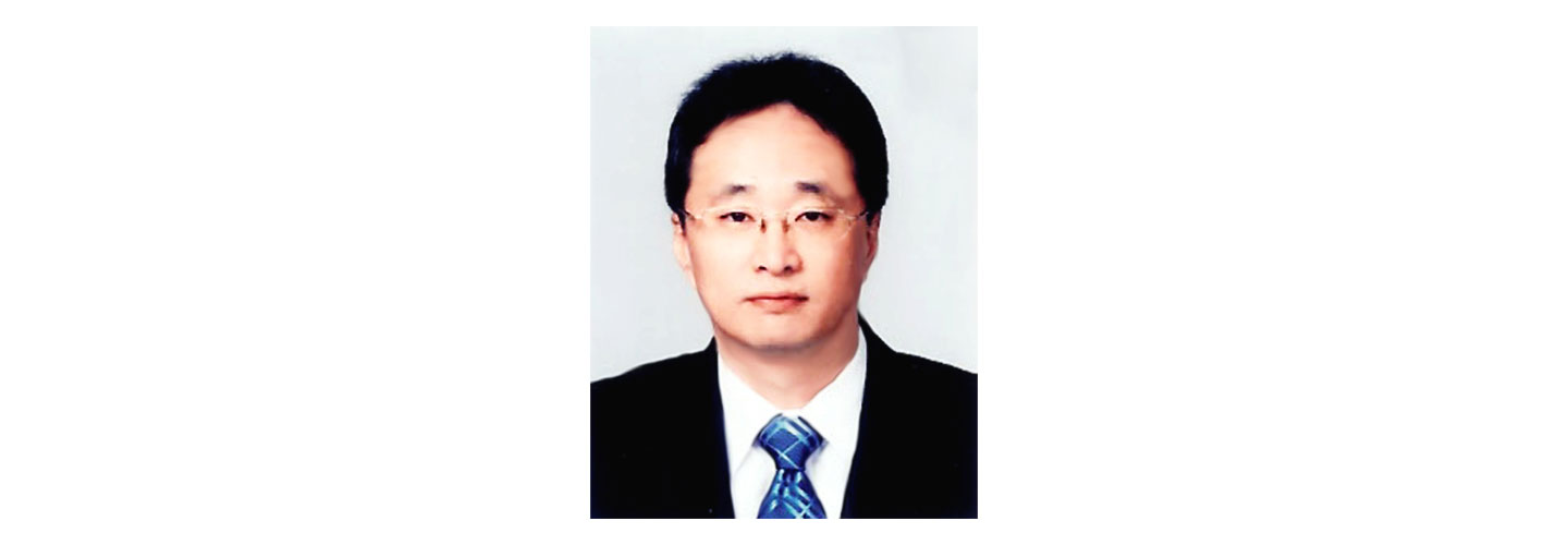 A headshot of Kim Jin-yong, LG Vehicle Component Solutions Company President.