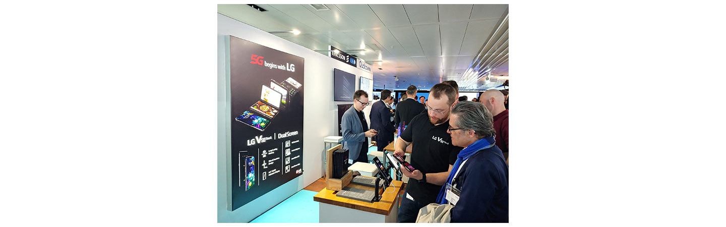 People are looking the LG V50 ThinQ 5G, which will be released in Swisscom retail stores