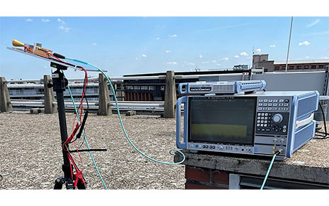The power amplifier developed by LG and Fraunhofer HHI and Fraunhofer IAF demonstrating the transmission and reception of wireless 6G THz data.