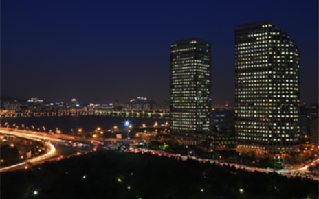 Picture of the LG Twin Towers at night