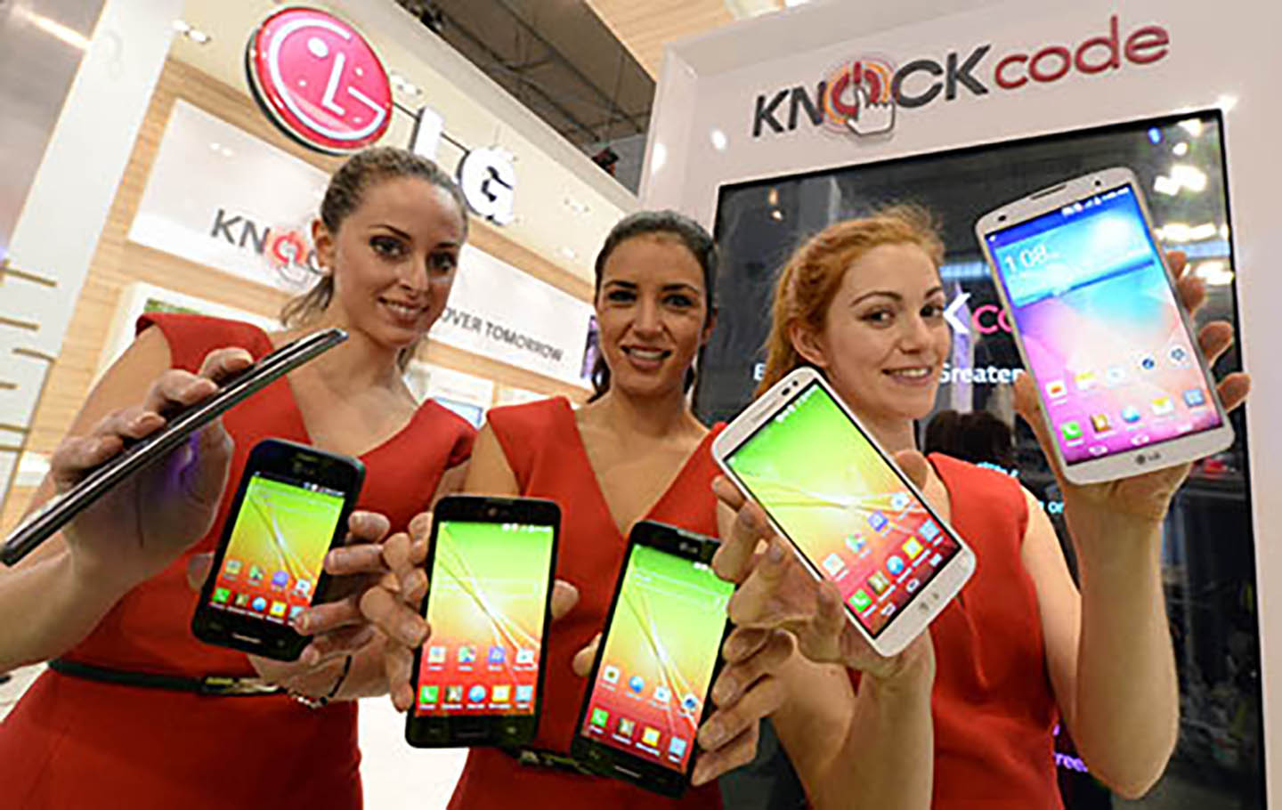 LG UNVEILS NEW PRODUCTS AND NEW GOALS AT MWC