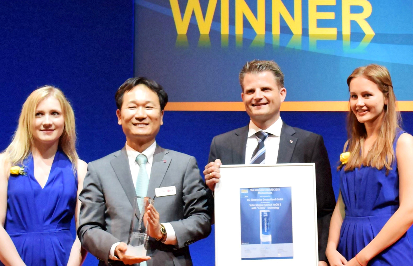LG UNVEILS ITS MOST EFFICIENT SOLAR PANEL TO DATE AT INTERSOLAR EUROPE