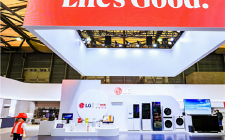A Photo of the LG x JD Alliance zone at AWE 2024