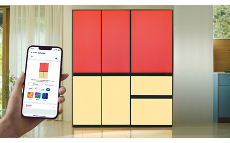 LG MoodUPTM refrigerator door panel colors can be changed via the ThinQ app