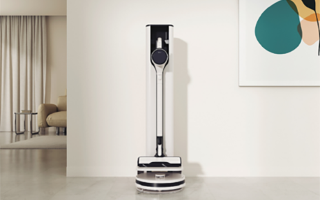 A photo of the LG CordZero™ All-In-One Tower Combi set up in a living space
