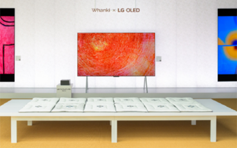 The artwork of Kim Whanki is exhibited on LG Signature OLED M TVs, with a viewing bench set up in front of the middle screen