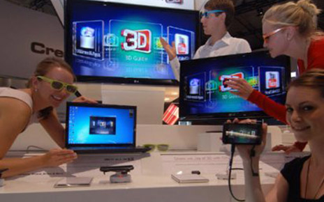 LG REVEALS A NEW WORLD OF ENTERTAINMENT AT IFA 2011
