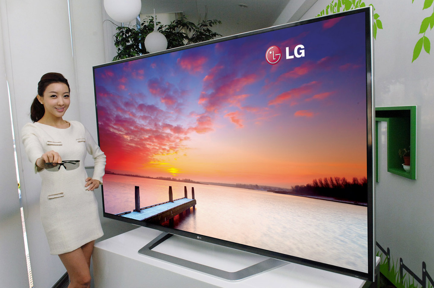 LG’S 3D UD TV PRESENTS IDEAL COMBINATION OF IMMERSIVE 3D WITH UNRIVALED DISPLAY QUALITY