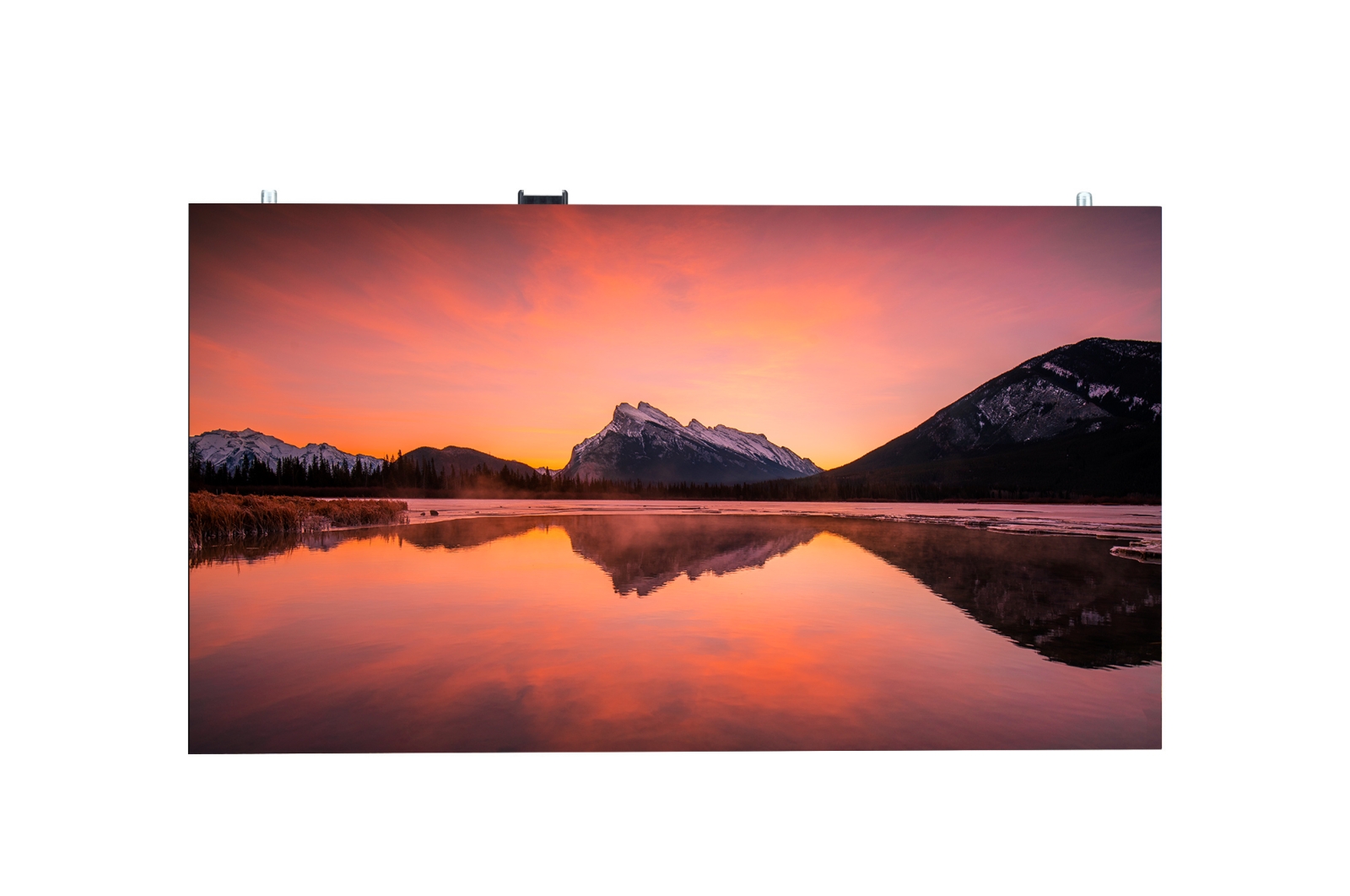 Front view of LSAA Optimum Cable-less LED Series LSAA012